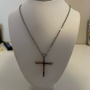 Chisel stainless silver cross necklace